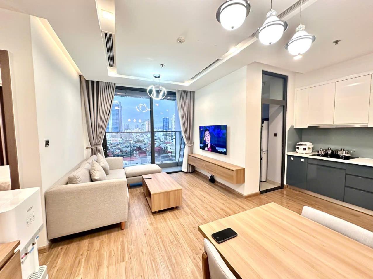 Luxury Apartment In Vinhomes Metropolis Hanoi Exterior photo