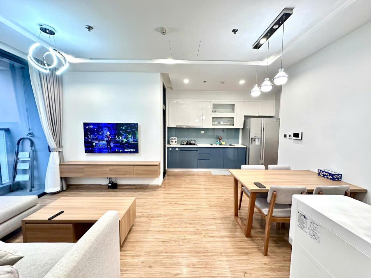 Luxury Apartment In Vinhomes Metropolis Hanoi Exterior photo