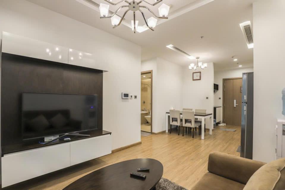 Luxury Apartment In Vinhomes Metropolis Hanoi Exterior photo